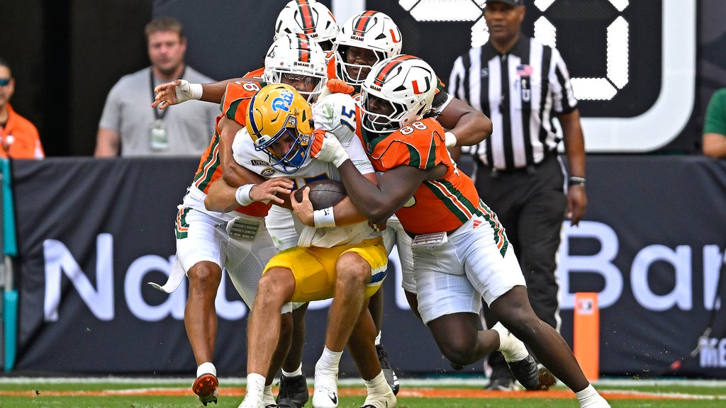 Malachi Toney's record-setting day powers No. 1 Miami past Pitt 52-23 — CBS Miami, Santa Cruz Technology news