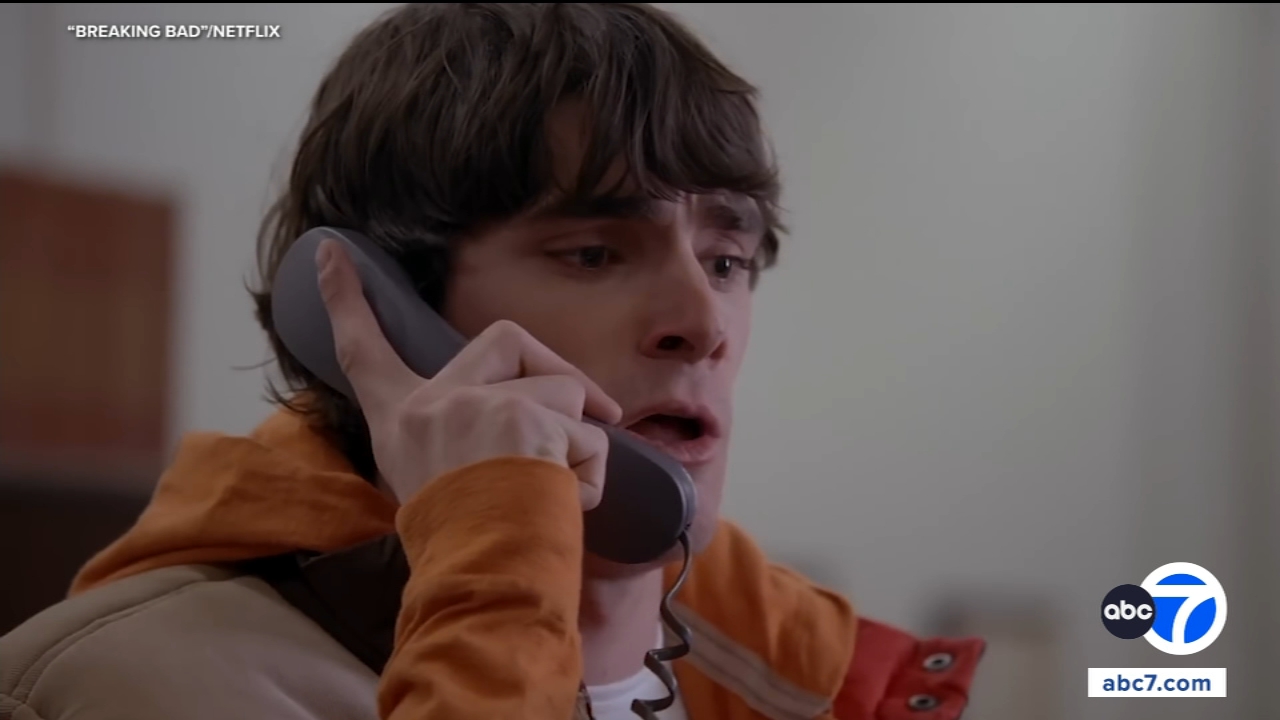 RJ Mitte death: 'Breaking Bad' star who played Walter White Jr. on dies at 34
— ABC 7 Bay Area, Santa Cruz Community news