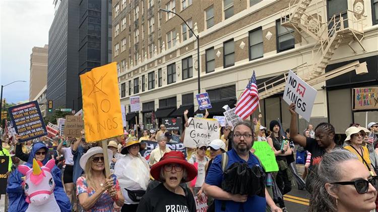Thousands expected to show up for 'No Kings' protests in North Texas. Here's what you need to know — WFAA (Dallas-Fort Worth), Santa Cruz Community news