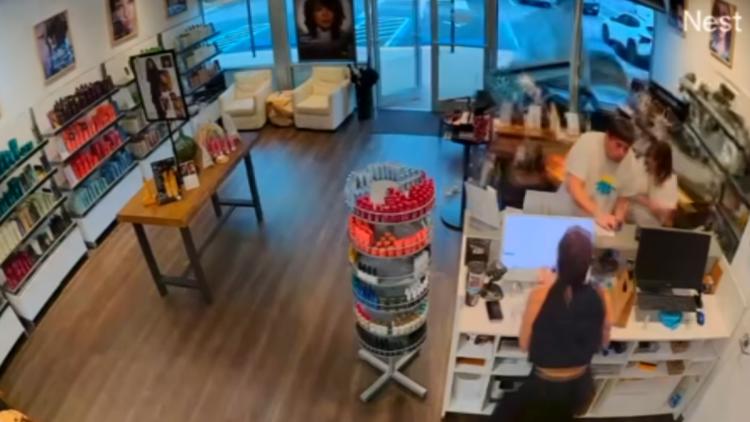 Couple survives being hit by car that crashed through a Jacksonville hair salon — First Coast News Local, Santa Cruz Community news