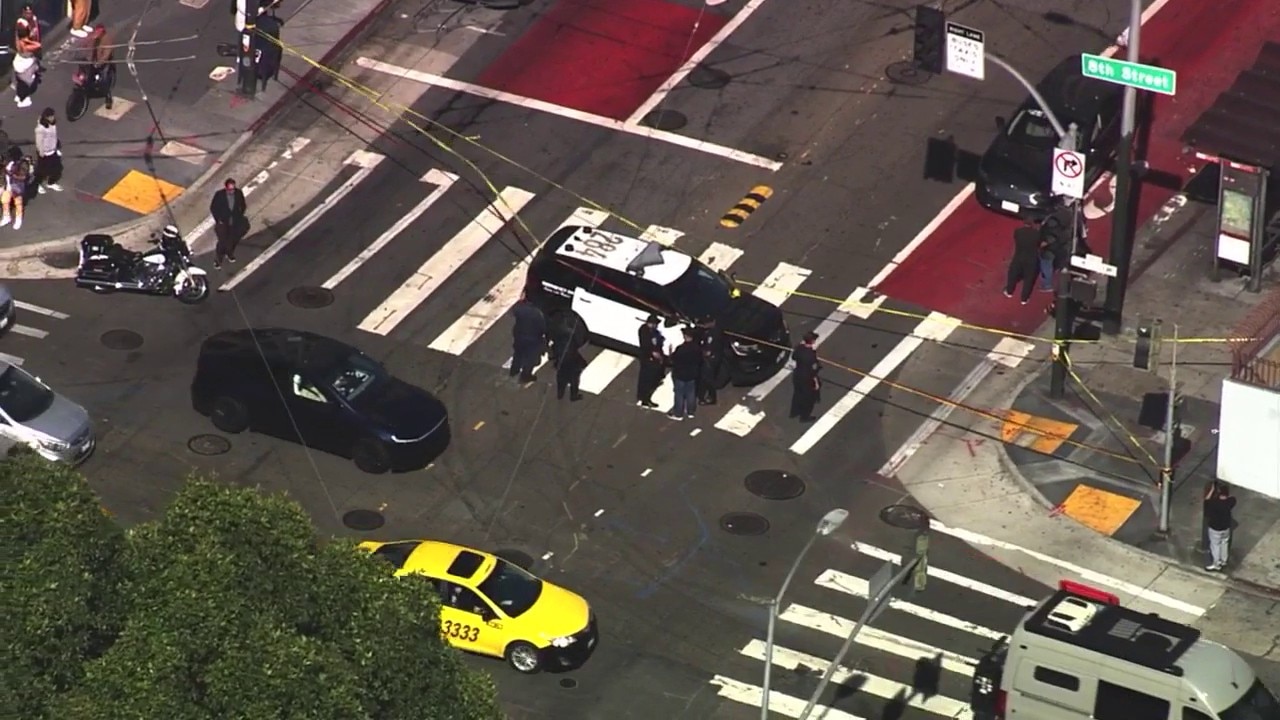 Suspect fleeing SF police on scooter crashes into street fixture — KTVU FOX 2 Bay Area