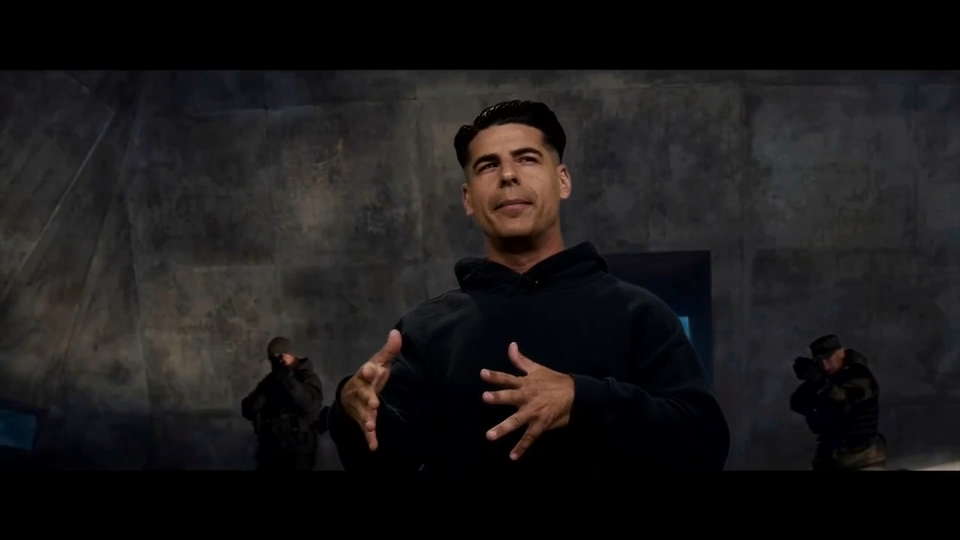 Deco’s Alex Miranda tosses his name into the hat for screen test as next James Bond — WSVN Entertainment, Santa Cruz Technology news