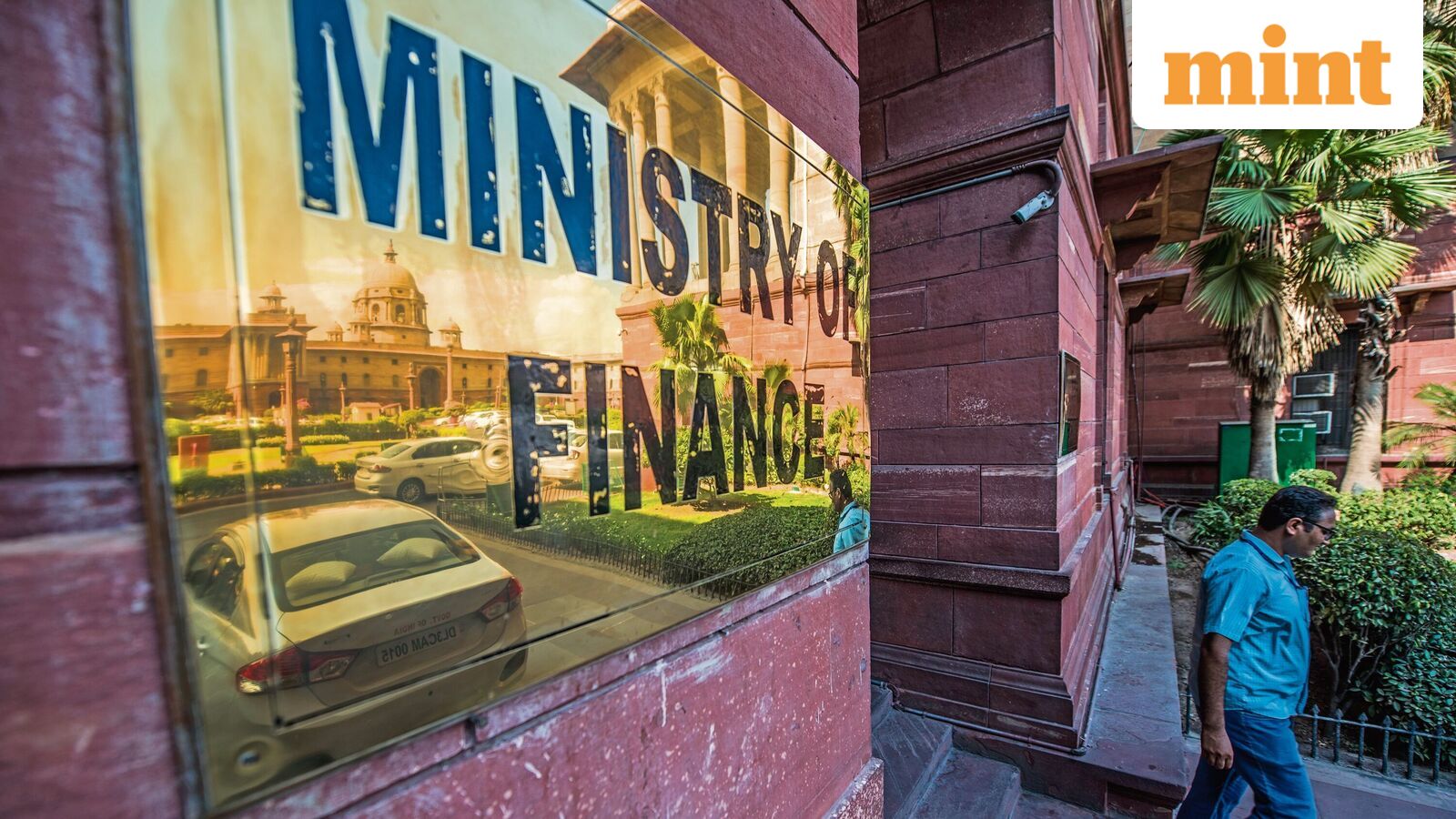 Centre to review pay, pension records four years before retirement — Mint India, Santa Cruz Technology news
